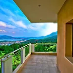 Hotel Enastron View 4*