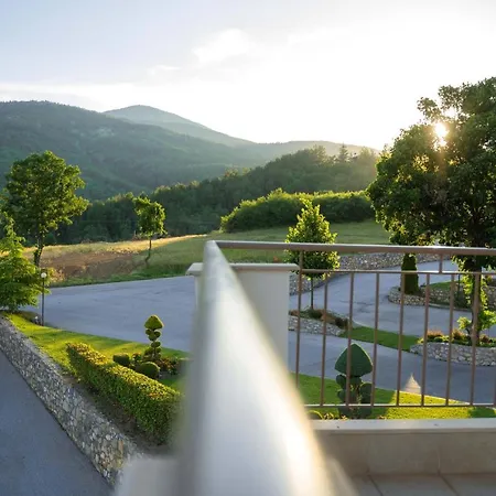 Hotel Enastron View 4*