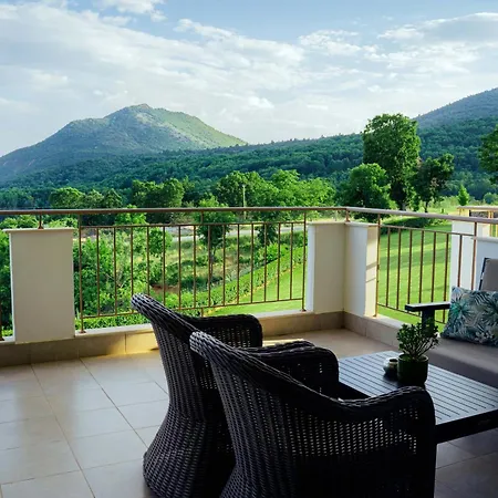 Hotel Enastron View 4*