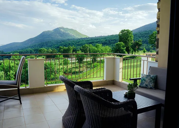 Hotel Enastron View 4*