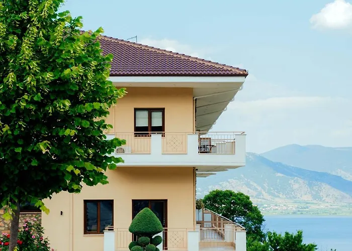 מלון Enastron View קסטוריה