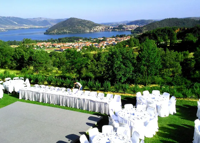 Hotel Enastron View 4*