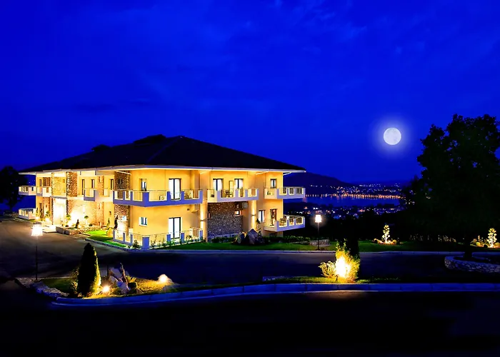 Enastron View Hotel 4*